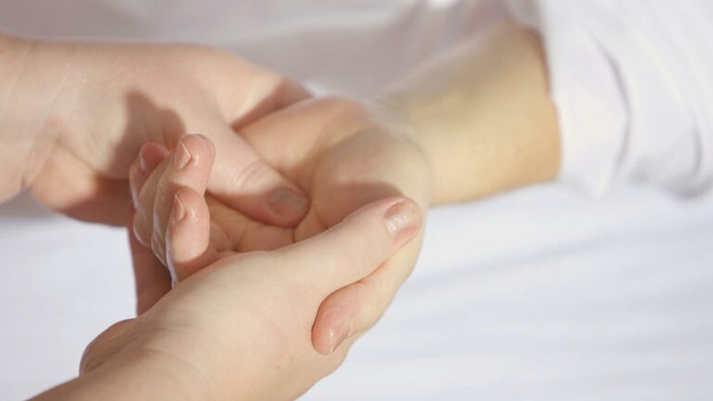 Sophrologie et hypnose au service des soignants